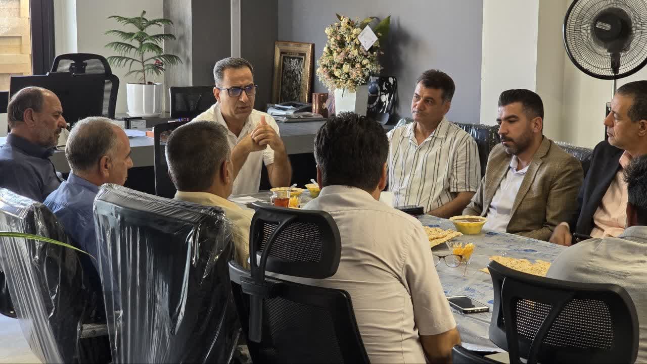 جلسه هم‌اندیشی جهت رفع مشکلات دامداران استان اصفهان برگزار شد