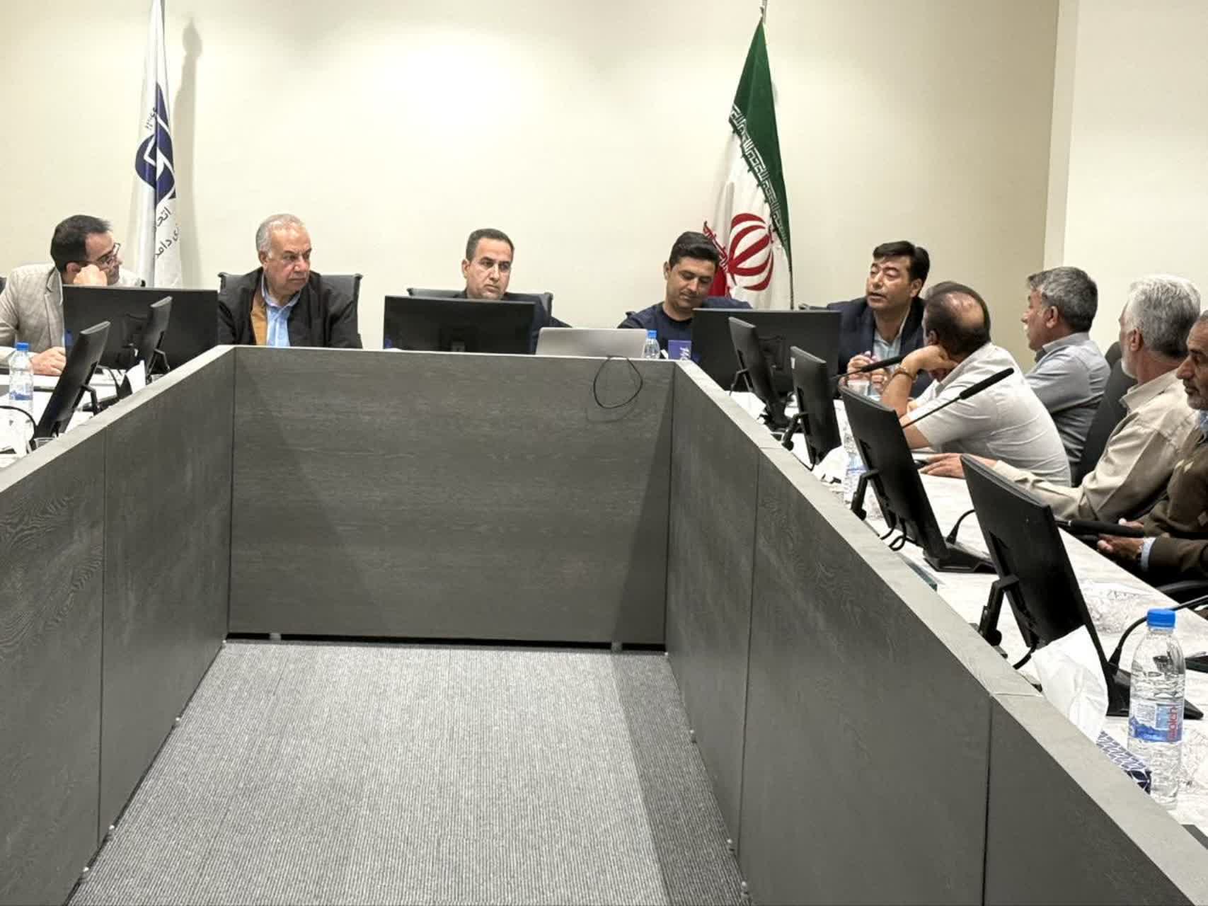 هم‌اندیشی دامداران اصفهان برای عبور از رکود اقتصادی در تولید شیر