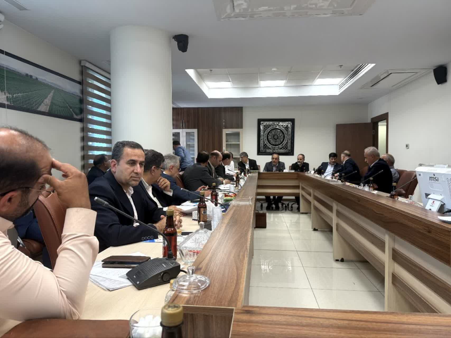  برگزاری نشست کمیسیون کشاورزی مجلس در وزارت جهاد کشاورزی با حضور نمایندگان بخش تولید